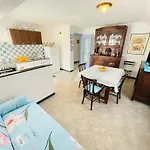 Blue Sky - Levanto, 5 Terre *