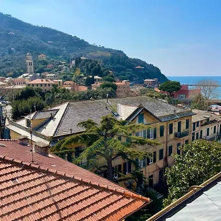 Blue Sky - Levanto, 5 Terre * レヴァント