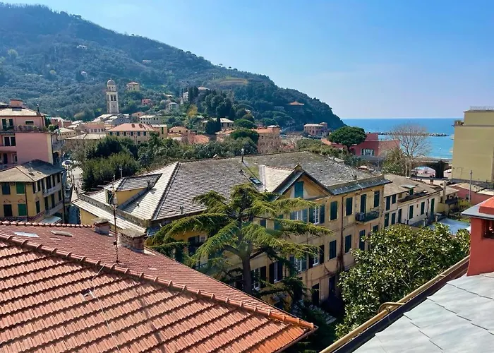 Blue Sky - Levanto, 5 Terre * レヴァント