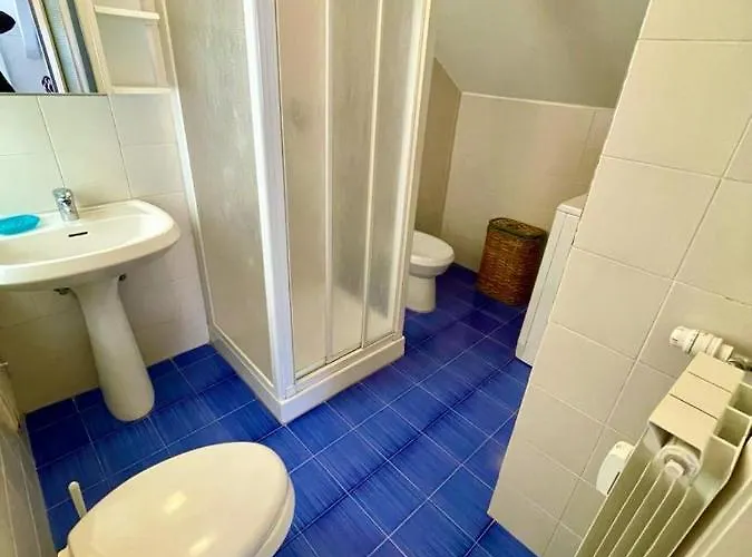 Blue Sky - Levanto, 5 Terre