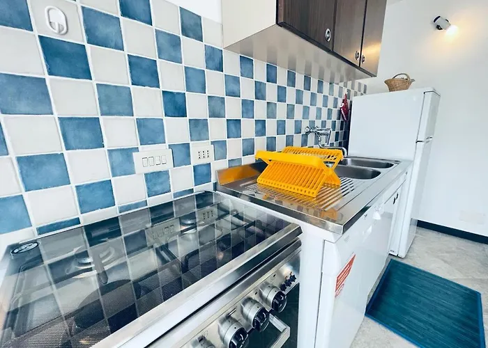 Blue Sky - Levanto, 5 Terre *